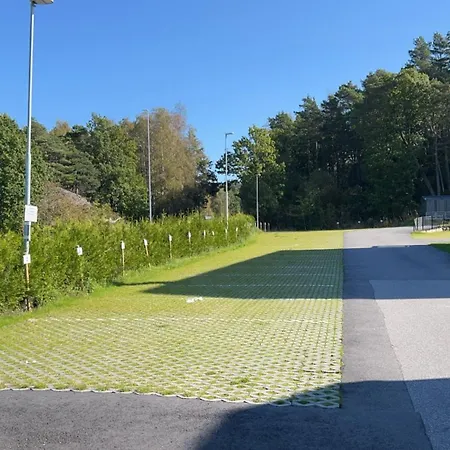 Sorlandsidyll Med Svommebasseng! Apartament