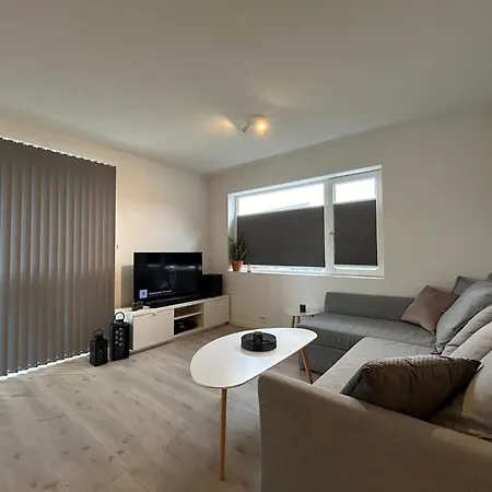 Apartment Sorlandsidyll Med Svommebasseng! Kristiansand