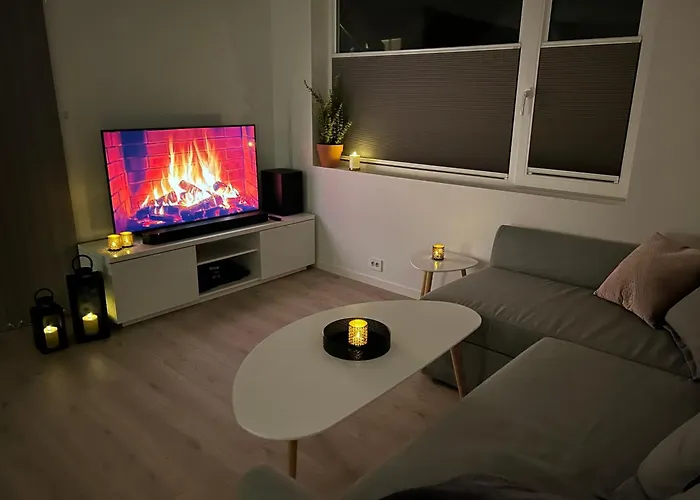 Sorlandsidyll Med Svommebasseng! *